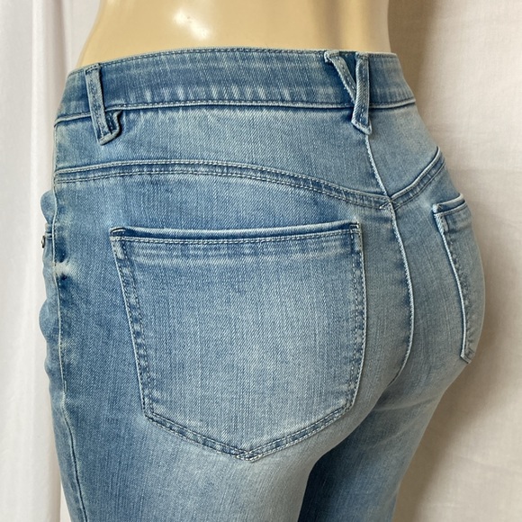 DEMOCRACY Jeans Women Tummy Control Size 6 Scalloped Hem Vintage Light Blue NWOT - Picture 10 of 10